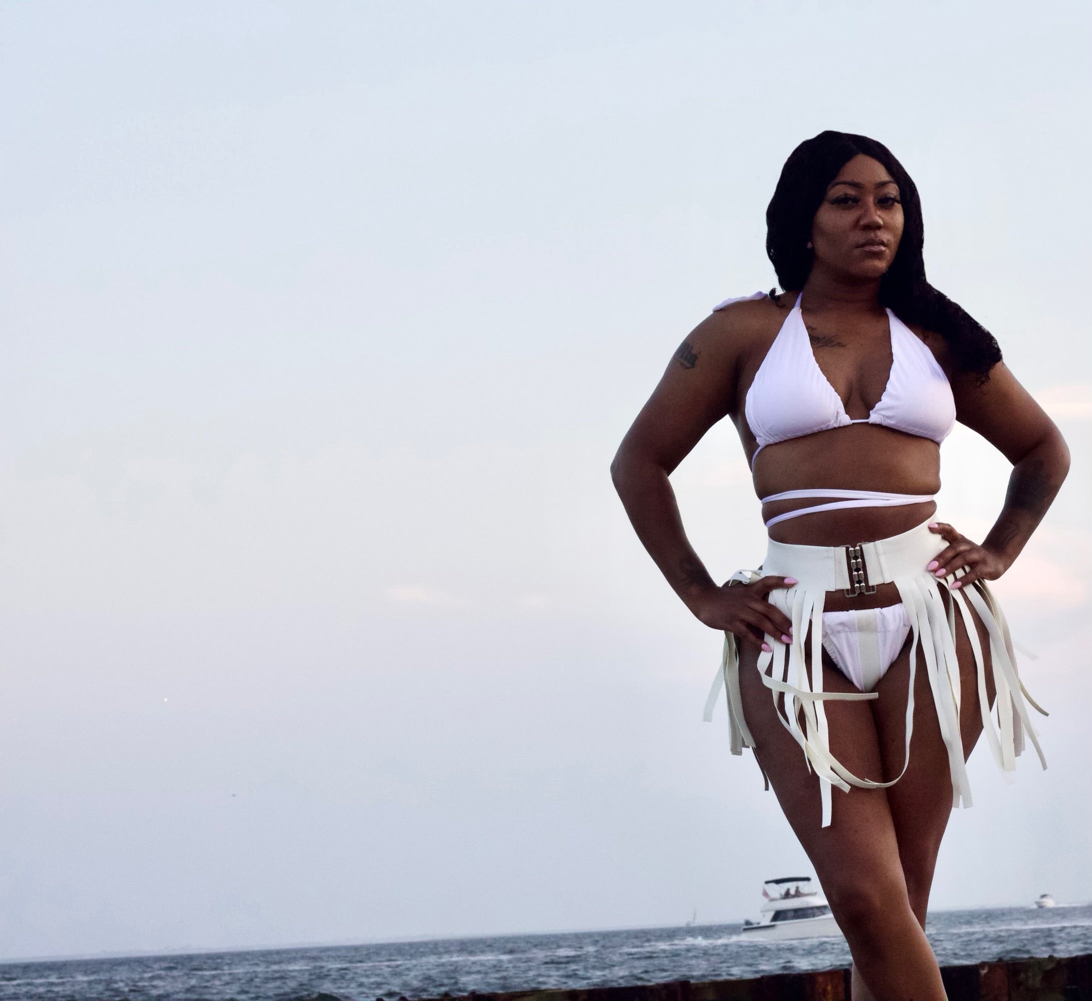 Flesh 3 piece white